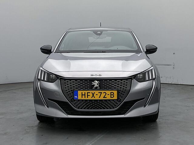 Peugeot 208 GT 100 pk | Navigatie | Achteruitrijcamera | Parkeersensoren Voor en Achter | LED Koplampen | Keyless Start | Lederen Stuurwiel | DAB Ontvanger | Climate Control | Cruise Control | 17" Lichtmetalen Velgen | Apple Carplay/Android Auto |