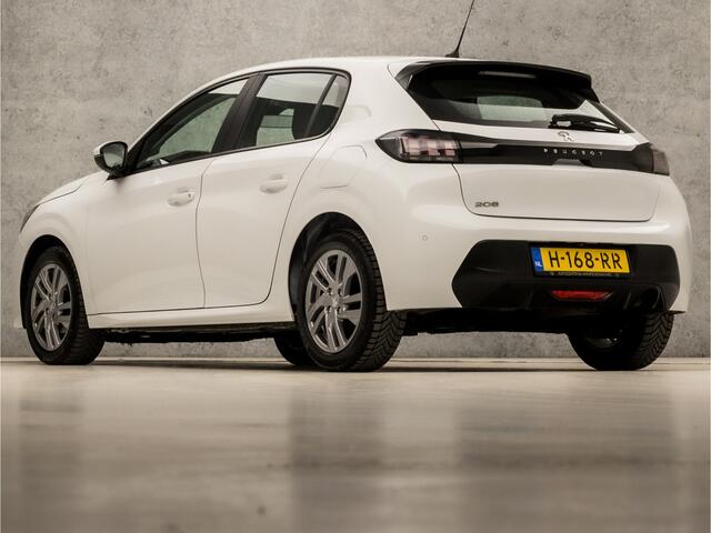 Peugeot 208 1.2 PureTech Sport (APPLE CARPLAY, NAVIGATIE, 360 CAMERA, PARKEERSENSOREN, LM VELGEN, SPORTSTOELEN, CRUISE, LANE ASSIST, NIEUWE APK, NIEUWSTAAT)