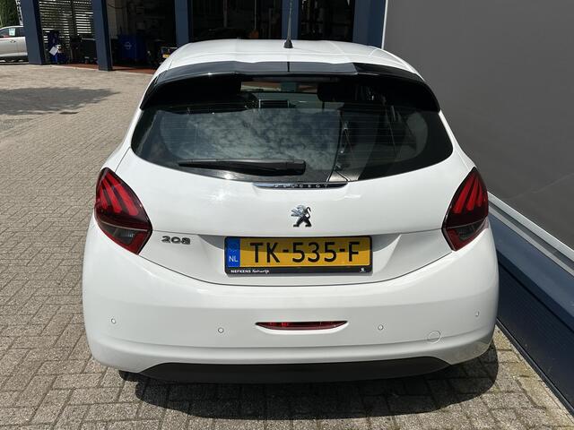 Peugeot 208 1.2 Blue Lion | Full-Map Navigatie | Parkeer Sensoren | Touch Screen | Zeer nette staat | Led-Dagrijverlichting | Achterklep Spoiler | Apple Carplay | Airconditioning | Cruise Control |