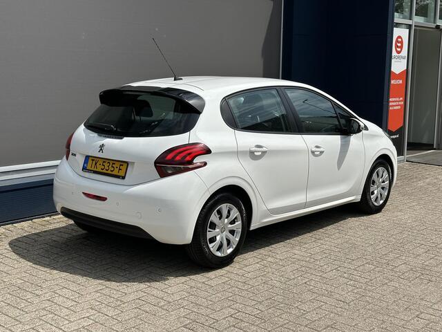 Peugeot 208 1.2 Blue Lion | Full-Map Navigatie | Parkeer Sensoren | Touch Screen | Zeer nette staat | Led-Dagrijverlichting | Achterklep Spoiler | Apple Carplay | Airconditioning | Cruise Control |