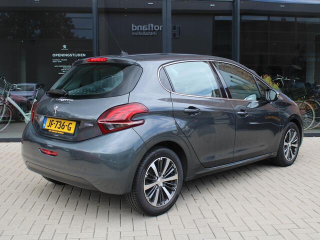 Peugeot 208 1.2 PureTech Allure Navigatie, Climate control, Lichtmetalen Velgen