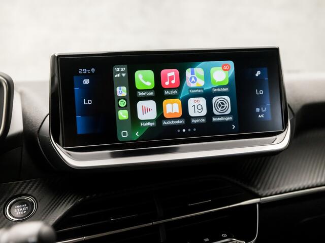 Peugeot 208 1.2 PureTech Allure Deluxe (VIRTUAL COCKPIT, APPLE CARPLAY, GROOT NAVI, 360 CAMERA, LEDER, SPORTSTOELEN, GETINT GLAS, LM VELGEN, CRUISE, KEYLESS, NIEUWE APK, NIEUWSTAAT)