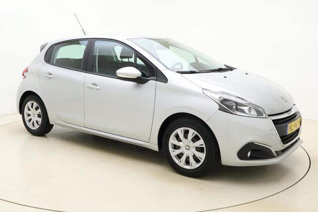 Peugeot 208 1.2 PureTech Blue Lion 82 PK | Handgeschakeld | 5-Deurs | Navigatie | Cruise Control | Airco | Parkeersensor | Armsteun | Elektrische ramen | Bluetooth | AUX | USB