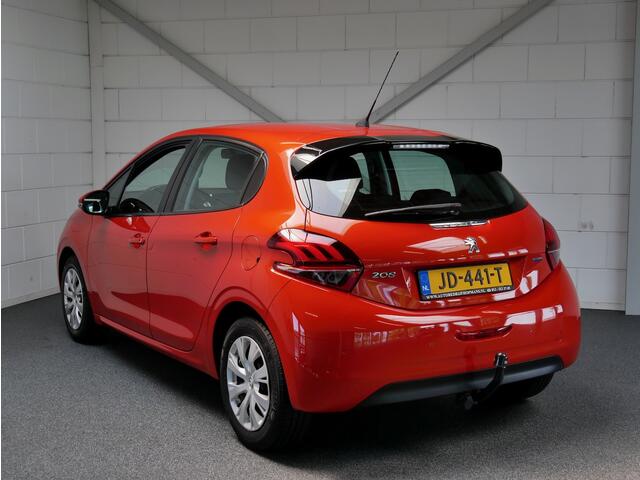 Peugeot 208 1.2 PT Blue Lion Navi/PDC/Airco/Carplay (all-incl. prijs)