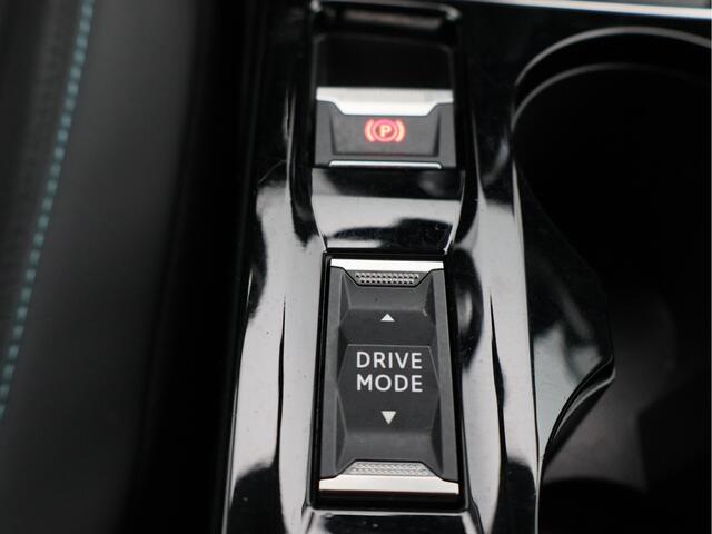 Peugeot 208 1.2 PureTech Allure Pack/ lage km/ zeer mooi!