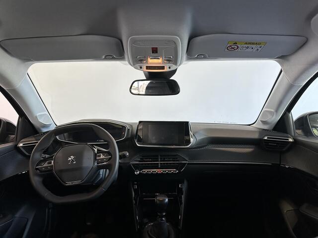 Peugeot 208 1.2 PureTech Allure Pack APPLE CARPLAY | ACHTERUITRIJCAMERA | PARKEERSENSOREN | CLIMATE CONTROL | LICHTMETALEN VELGEN