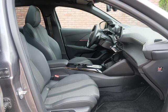 Peugeot 208 1.2 PureTech 130pk EAT8 GT | Navi | Climate | Cruise | Full LED | Panoramadak | Camera | PDC