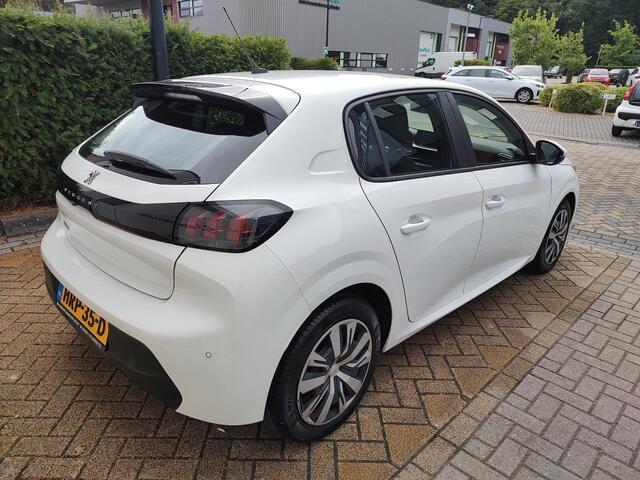Peugeot 208 1.2 PureTech Blue Lease Allure Keyless Navi-Carplay Led Cruise-Control Airco