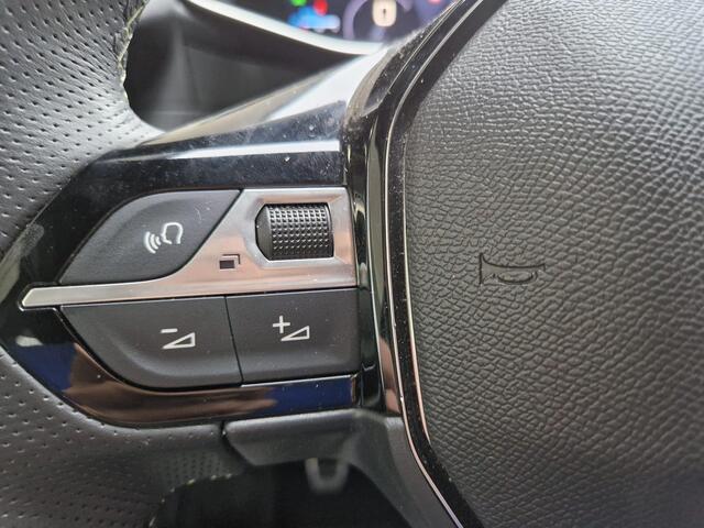 Peugeot 208 Hybrid 136 e-DCS6 GT | Navigatie | Climate & Cruise Control | AppleCarplay & Android Auto | Achteruitrijd Camera |