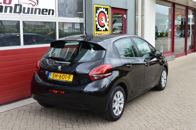 Peugeot 208 1.2 PureTech Blue Lion O.a: PDC, Airco, Cruise, Navi, DAB, Carplay, Etc. All-in prijs!