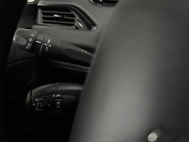 Peugeot 208 1.2 PureTech Active LED NAVI CARPLAY CAMERA PDC