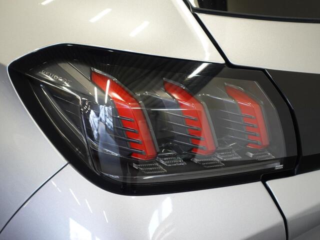 Peugeot 208 1.2 PureTech 100pk Aut. Allure Pack Navigatie Apple Carplay/Android Auto Camera Parkeersensor achter Cruise Control Virtual Cockpit Climate Control Getinte ramen