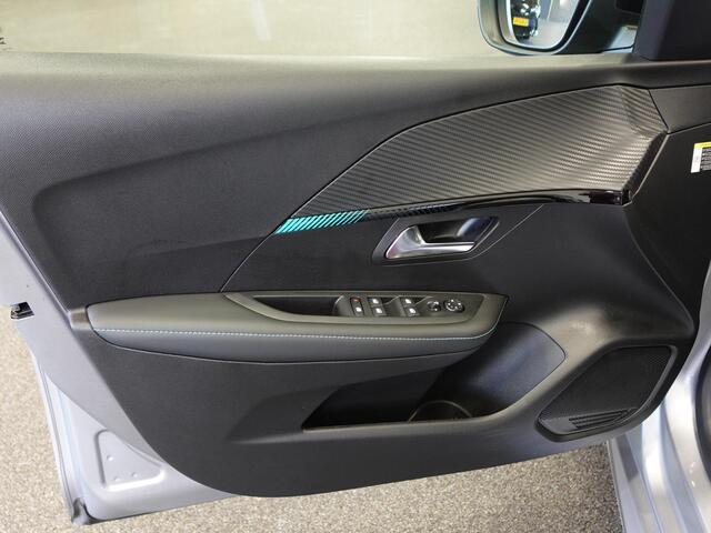 Peugeot 208 1.2 PureTech 100pk Aut. Allure Pack Navigatie Apple Carplay/Android Auto Camera Parkeersensor achter Cruise Control Virtual Cockpit Climate Control Getinte ramen