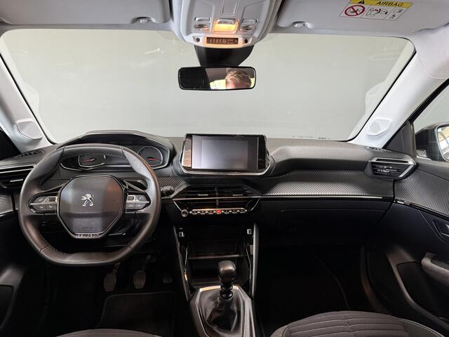 Peugeot 208 1.2 PureTech Allure | Navi | Carplay