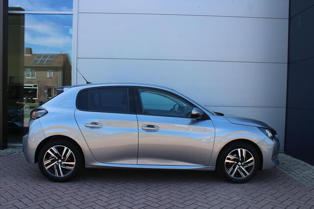 Peugeot 208 1.2 PureTech 100pk Allure Airco Panoramadak Navi Carplay Camera Nieuwstaat