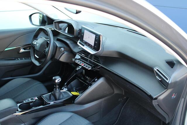 Peugeot 208 1.2 PureTech 100pk Allure Airco Panoramadak Navi Carplay Camera Nieuwstaat