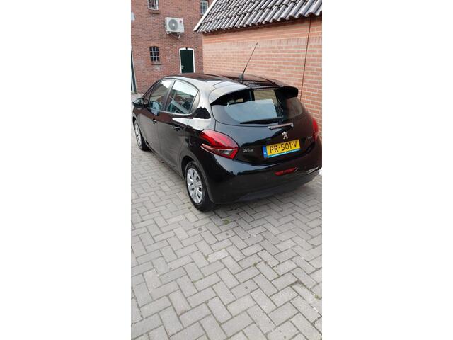Peugeot 208 1.2 PureT. Blue Lion
