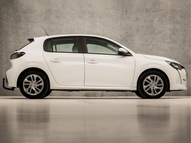 Peugeot 208 1.2 PureTech Sport (APPLE CARPLAY, GROOT NAVI, 360 CAMERA, LM VELGEN, SPORTSTOELEN, TREKHAAK, PARKEERSENSOREN, NIEUWE APK, NIEUWSTAAT)