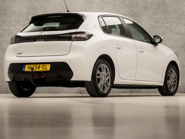Peugeot 208 1.2 PureTech Sport (APPLE CARPLAY, GROOT NAVI, 360 CAMERA, LM VELGEN, SPORTSTOELEN, TREKHAAK, PARKEERSENSOREN, NIEUWE APK, NIEUWSTAAT)