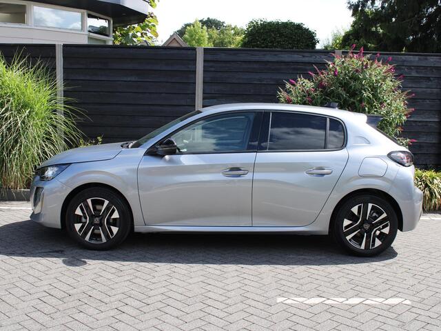 Peugeot 208 Allure 1.2 Hybrid 100PK e-DCS6 Automaat Keyless, Navigatie, Achteruitrijcamera, Stoelverwarming. Adaptieve Cruise Control