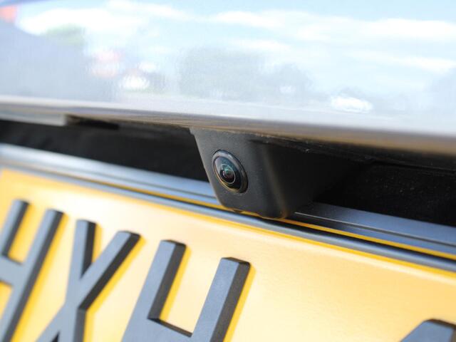 Peugeot 208 Allure 1.2 Hybrid 100PK e-DCS6 Automaat Keyless, Navigatie, Achteruitrijcamera, Stoelverwarming. Adaptieve Cruise Control