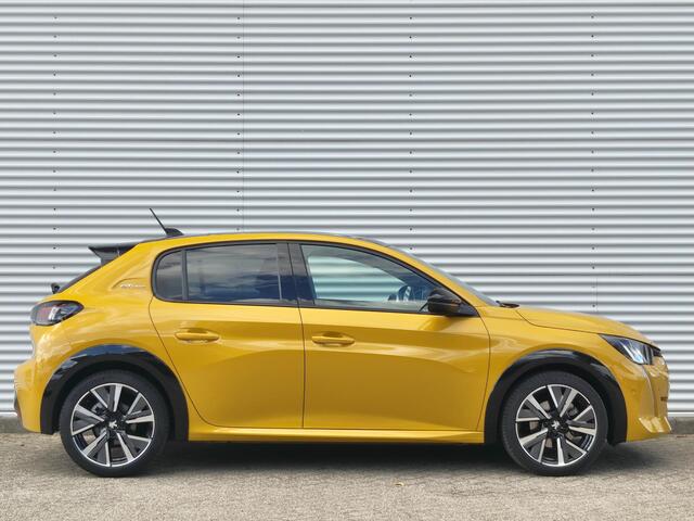 Peugeot 208 GT-Line 1.2 Turbo 100pk EAT8 | PANODAK | CAMERA | NAVI | DODEHOEKBEW. | BLACK DIAMOND DAK |