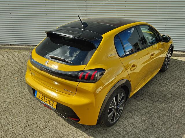 Peugeot 208 GT-Line 1.2 Turbo 100pk EAT8 | PANODAK | CAMERA | NAVI | DODEHOEKBEW. | BLACK DIAMOND DAK |