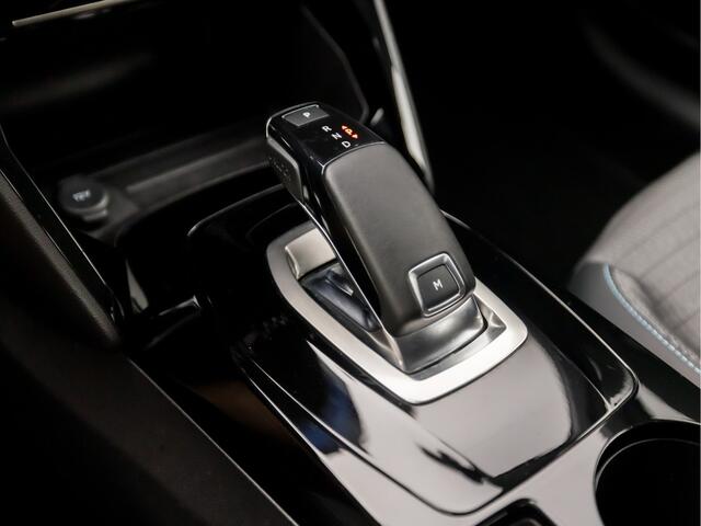 Peugeot 208 1.2 PureTech Active Pack Sport Automaat (VIRTUAL COCKPIT, APPLE CARPLAY, GROOT NAVI, ADAPTIVE CRUISE, SPORTSTOELEN, LEDER, GETINT GLAS, LM VELGEN, NIEUWSTAAT)