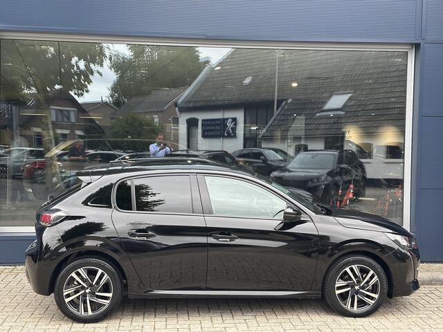 Peugeot 208 1.2 Turbo 100 PK Allure | 6-Bak | Navigatie | Climate Control | LED Verlichting | Cruise Control | 16" Lichtmetalen Velgen | Parkeersensoren | Dakspoiler | Apple Carplay | Android Auto | IsoFix | Elek. Pakket |