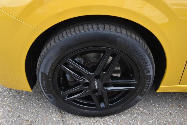 Peugeot 208 1.2 PureTech Active , TREKHAAK , LED KOPL , LMV16 , CR CONTR , AIRCO ,