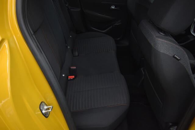 Peugeot 208 1.2 PureTech Active , TREKHAAK , LED KOPL , LMV16 , CR CONTR , AIRCO ,