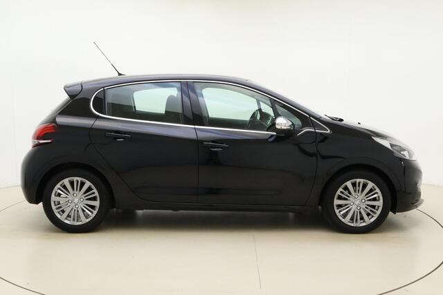Peugeot 208 1.2 PureTech Allure | Navigatie | Climate control | Lichtmetalen velgen | Parkeersensoren | Cruise control