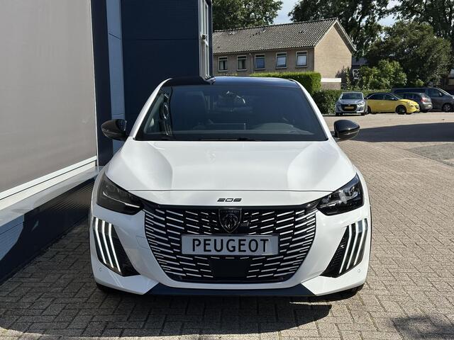 Peugeot 208 1.2 Hybrid 145 PK GT Automaat | Meest Complete Uitvoering | Glazen Panoramadak | Navigatie | 360 Graden Camera | Dode Hoek Detectie | Climate Control | Keyless Entry & Start | Cruise Control | Sportstoelen | 17" Lichtmetalen Velgen | Full LED Verlichting 