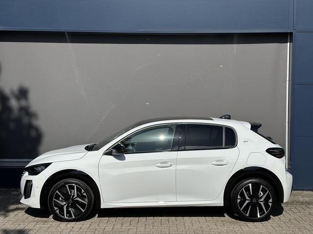 Peugeot 208 1.2 Hybrid 145 PK GT Automaat | Meest Complete Uitvoering | Glazen Panoramadak | Navigatie | 360 Graden Camera | Dode Hoek Detectie | Climate Control | Keyless Entry & Start | Cruise Control | Sportstoelen | 17" Lichtmetalen Velgen | Full LED Verlichting 