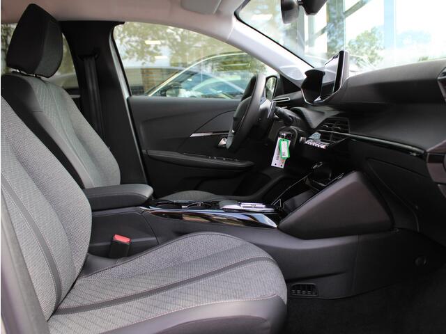 Peugeot 208 1.2 Hybrid 110 e-DCS6 Allure Automaat | Navi / Camera / Stoelverwarming