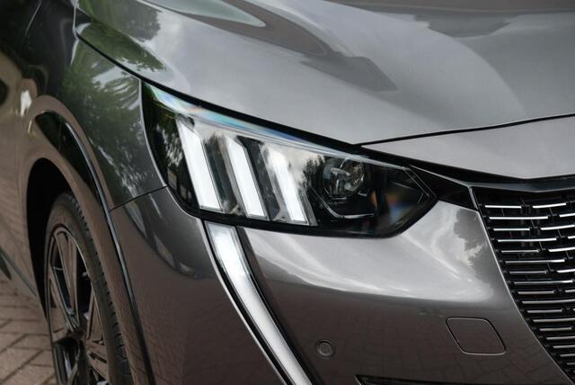 Peugeot 208 1.2 PureTech 100pk GT | Navi | App Connect | Adaptive Cruise | Full LED | Camera | 17" velgen