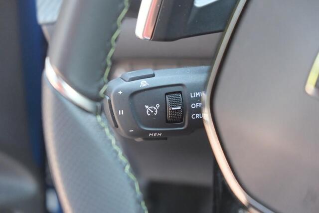 Peugeot 208 1.2 Hybrid 145pk e-DCS6 GT | Navi | App Connect | Climate | Adaptive Cruise | Keyless | Camera | Blind Spot | PDC