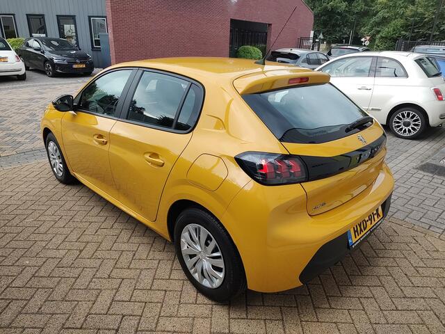 Peugeot 208 1.2 PureTech Active Led Navi-Carplay Stoeverwarming Cruise-Control
