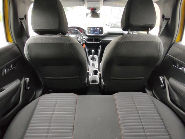 Peugeot 208 1.2 PureTech Active Led Navi-Carplay Stoeverwarming Cruise-Control