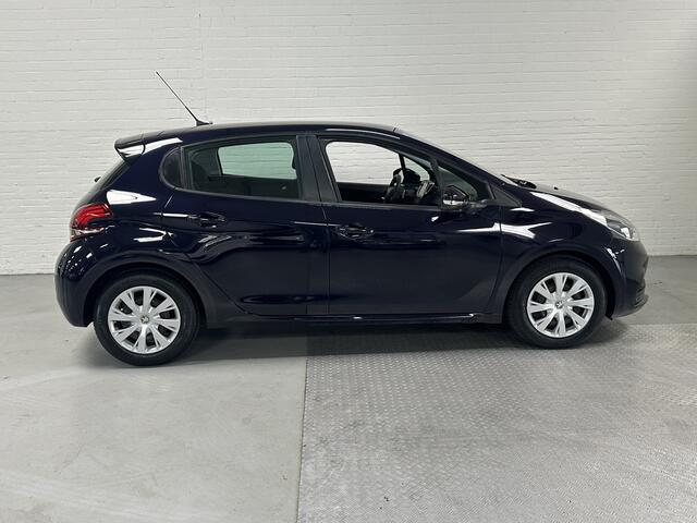 Peugeot 208 1.2 PureTech Active AIRCO / NAVI / CRUISE / ELK.PAKKET