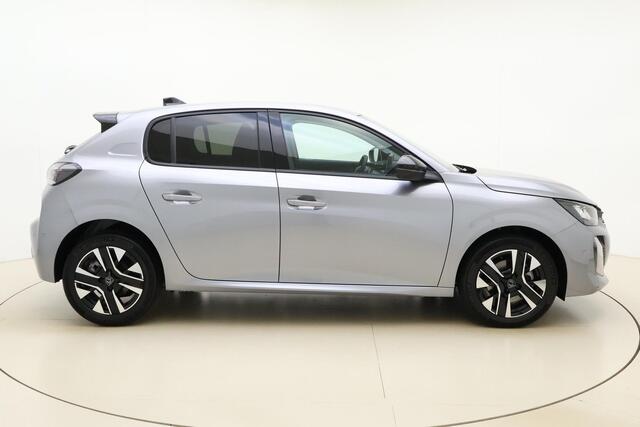 Peugeot 208 1.2 Hybrid 110 e-DCS6 Allure | AUTOMAAT | Navigatie | Dodehoek Detectie | Parkeer Sensoren Rondom | Airco | Lichtmetalen Velgen |