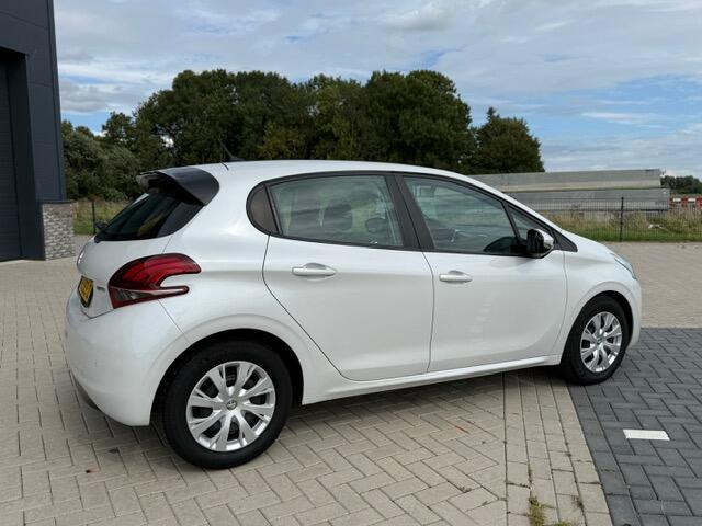 Peugeot 208 1.2 PureTech Blue Lion Apple carplay