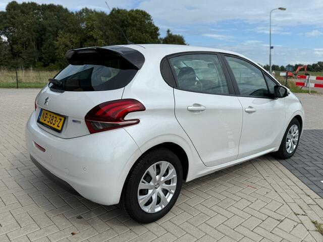 Peugeot 208 1.2 PureTech Blue Lion Apple carplay