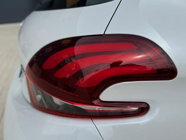 Peugeot 208 1.2 PureTech Blue Lion Apple carplay