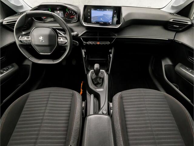 Peugeot 208 1.2 PureTech Sport (APPLE ARPLAY, GROOT NAVI, PARKEERSENSOREN, SPORTSTOELEN, LED KOPLAMPEN, LANE ASSIST, CRUISE, DAB+, NIEUWSTAAT)