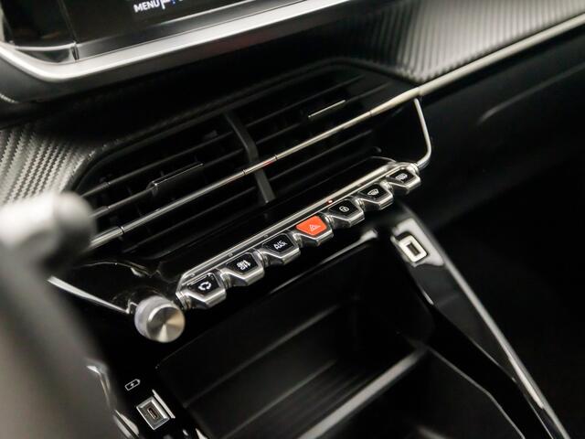 Peugeot 208 1.2 PureTech Sport (APPLE ARPLAY, GROOT NAVI, PARKEERSENSOREN, SPORTSTOELEN, LED KOPLAMPEN, LANE ASSIST, CRUISE, DAB+, NIEUWSTAAT)