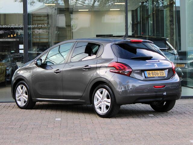 Peugeot 208 1.2 PureTech Signature | Navi / Airco / Trekhaak
