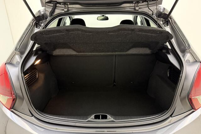 Peugeot 208 1.2 PureTech Signature 110 PK | Automaat | Apple Carplay | Parkeersensor | Navigatie | Cruise Control | Airco | Licht Metalen Velgen | 1e eigenaar