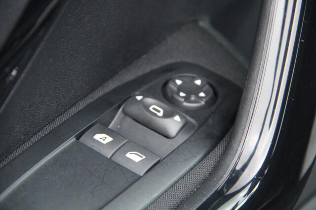 Peugeot 208 1.2 5drs Blue Lion - 1e eigenaar - 41dkm - CarPlay - NAP