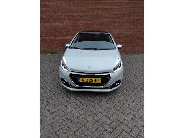 Peugeot 208 1.2 PureT. Tech Ed.
